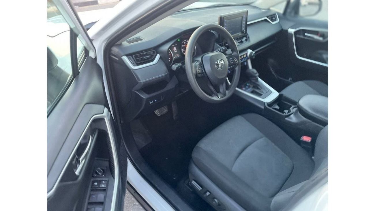 تويوتا راف ٤ 2021 Toyota Rav4 XLE 2.5L V4 Push Start Electric Seat -  UAE PASS