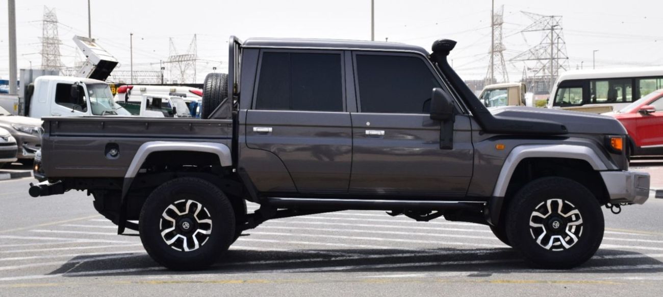 Toyota Land Cruiser Pick Up