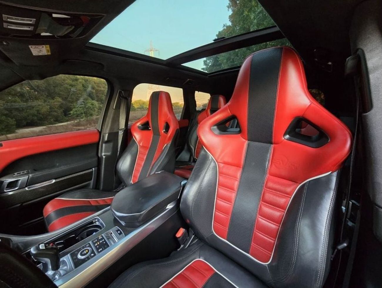 لاند روفر رينج روفر سبورت SVR 5.0L (575 HP) 4WD SPORT SVR 2016 GCC //FSH //ACCIDENTS FREE //ORIGINAL PAINT