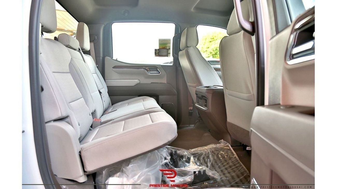 شيفروليه سيلفارادو LT Z71 4WD Crew Cab. GCC 3 Years Warranty. Local Registration +5%