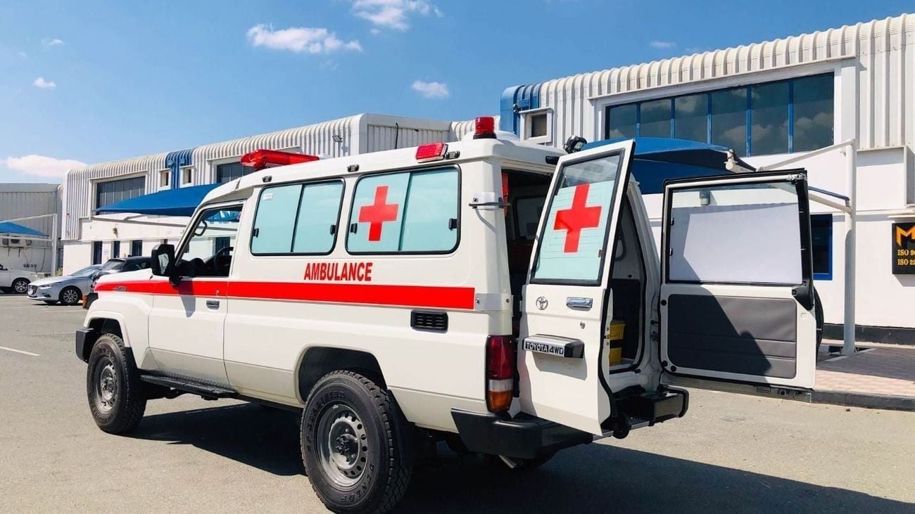 Toyota Land Cruiser 70 LC 78 HARDTOP 2.8L MT 78 Ambulance Conversion [Type 1 & 2]