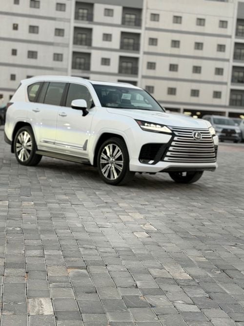 Lexus LX700h SIGNATURE WHITE/RED 2026