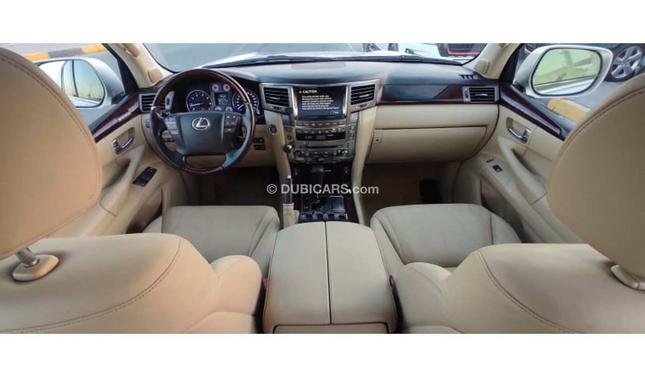 Lexus LX570 V8 full options upgrade 2015