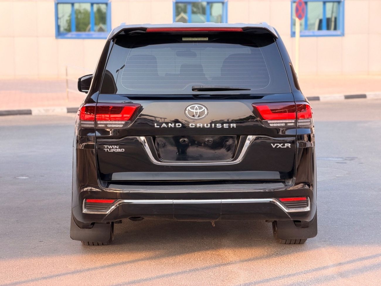 Toyota Land Cruiser VXR Toyota Landcruiser VXR 2018 Upgrade 2024 V6 Full option Petrol