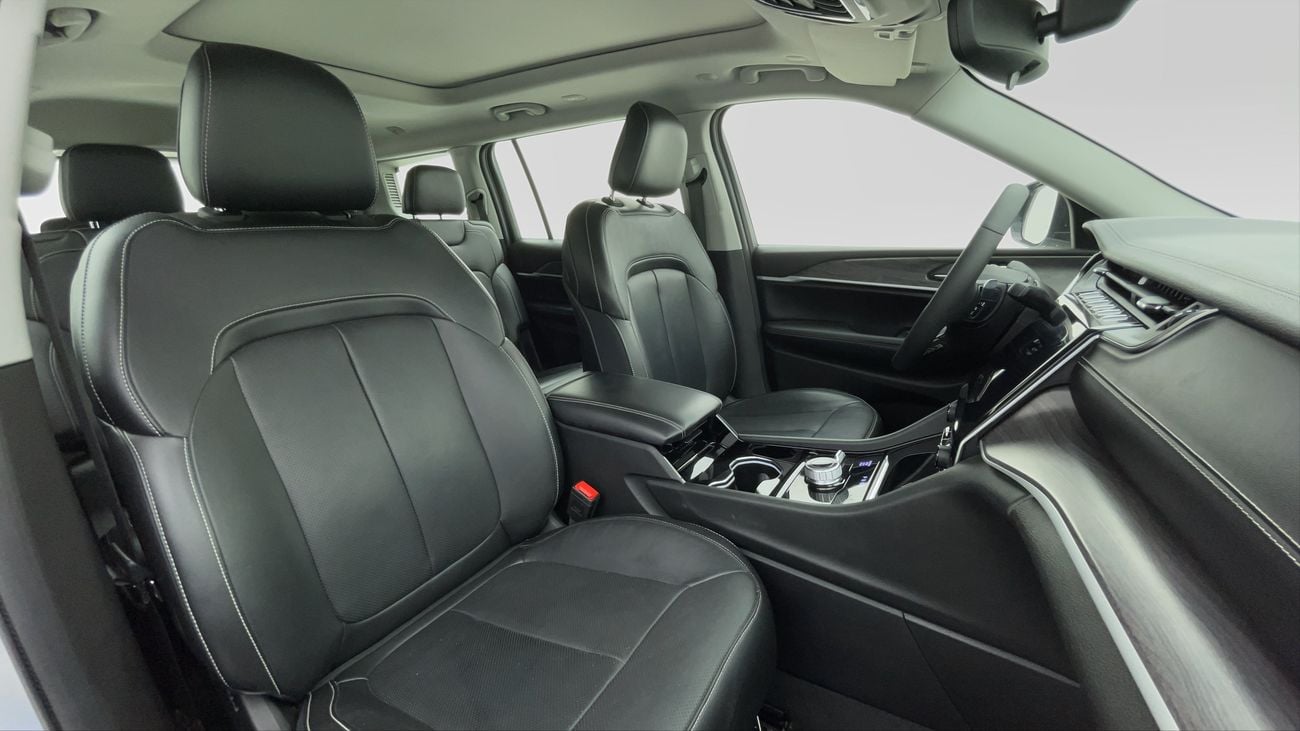 جيب Grand Cherokee L 2023 LIMITED | AED 1921/Month | 0 DP | 30 Day Return | Warranty