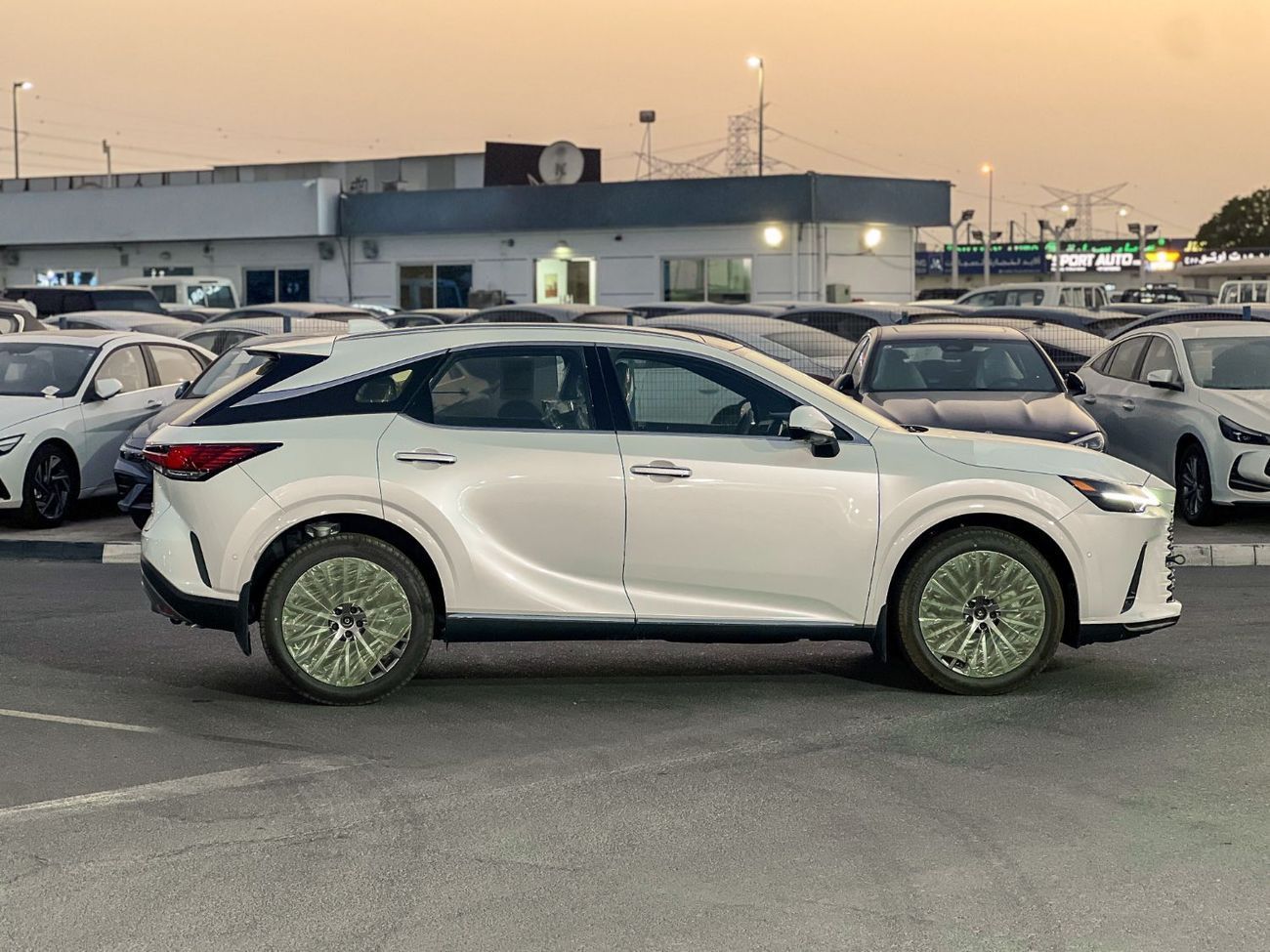 Lexus RX350 EXPORT ONLY - RX350 2.4L Signature V4