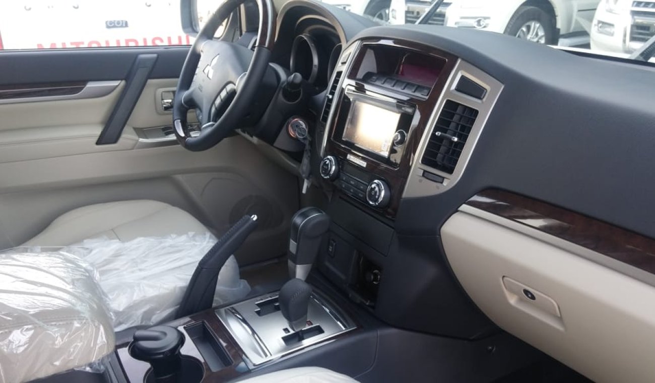 Mitsubishi Pajero 2019-GLS 3.8l LWB H/L Leather Seats Sunroof Gold Package only for Export (Export only)