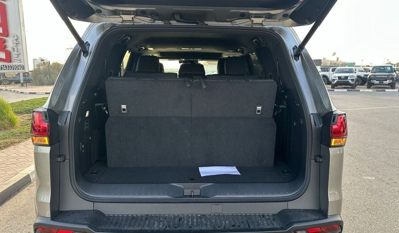 Lexus LX 500 Enhancement package DIESEL auto rear Entertainment 7 seater