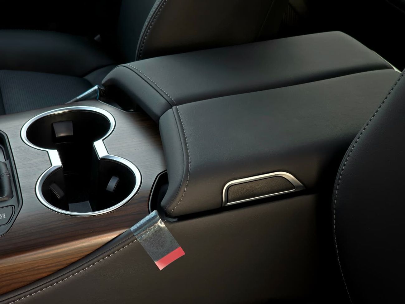 Toyota Land Cruiser LC300 VX 4.0 - HIGH OPTIONS - MEMORY SEAT - JBL SOUND SYSTEM - RADAR - 2025 MODEL - BLACK INSIDE BLA