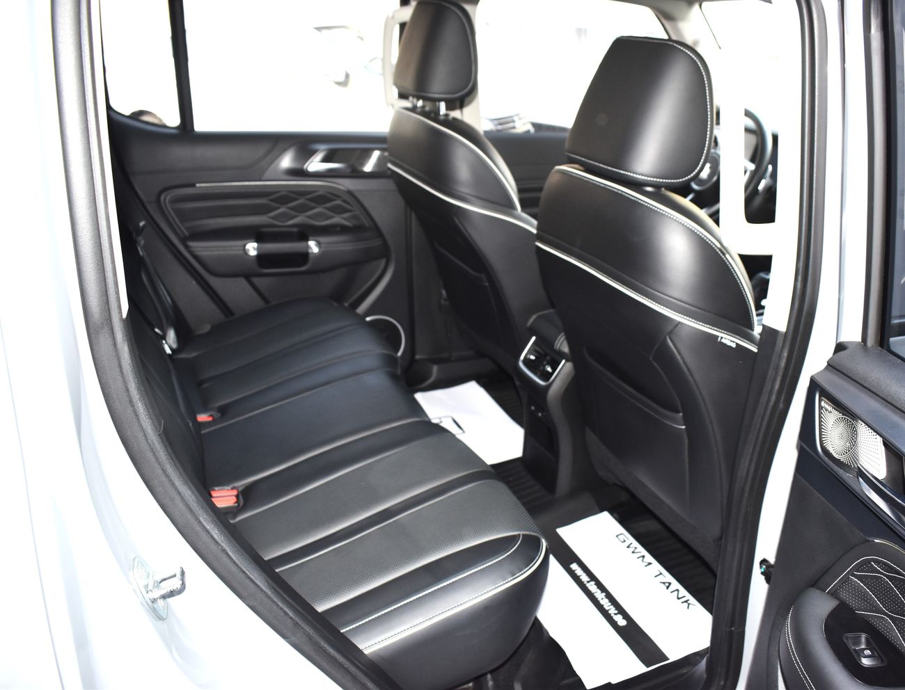 Tank 300 FROM AN AUTHORIZED DEALER WITH MANUFACTURER WARRANTY | AED 1760 AED CONQUEROR 2.0L TURBO. GCC