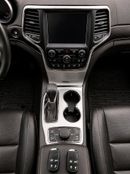 جيب جراند شيروكي SUMMIT 1,338 | Summit | 5.7L HEMI V8 | GCC Specs