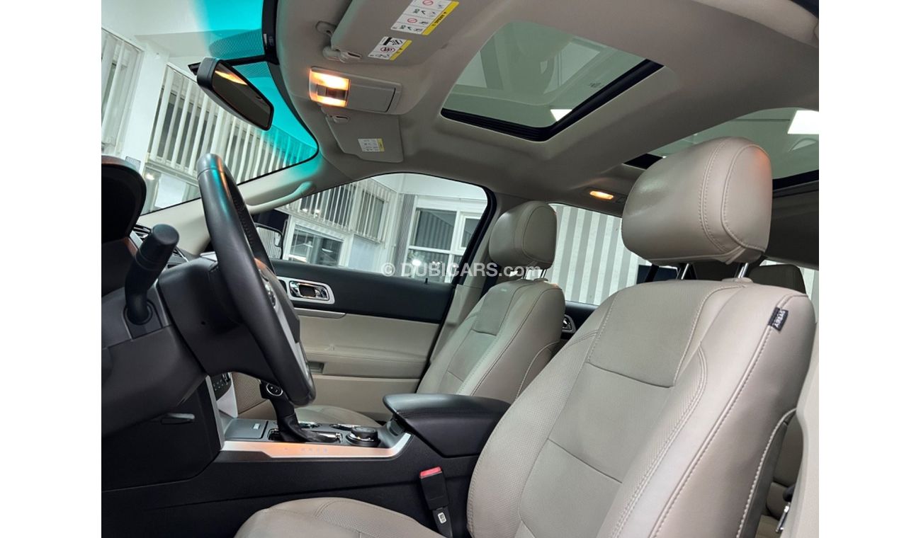Ford Explorer GCC .. FSH .. XLT .. Panoramic .. V6