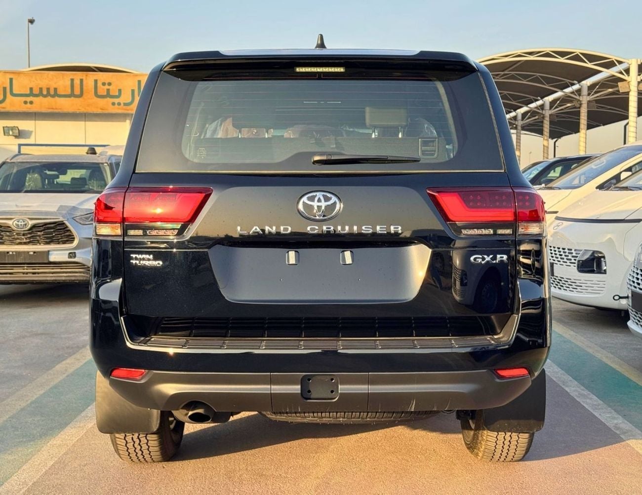 Toyota Land Cruiser GXR 3.5L V6 Petrol | Twin Turbo | Sunroof | Driver Power Seat | Digital Speed Meter | CODE # GXR3B