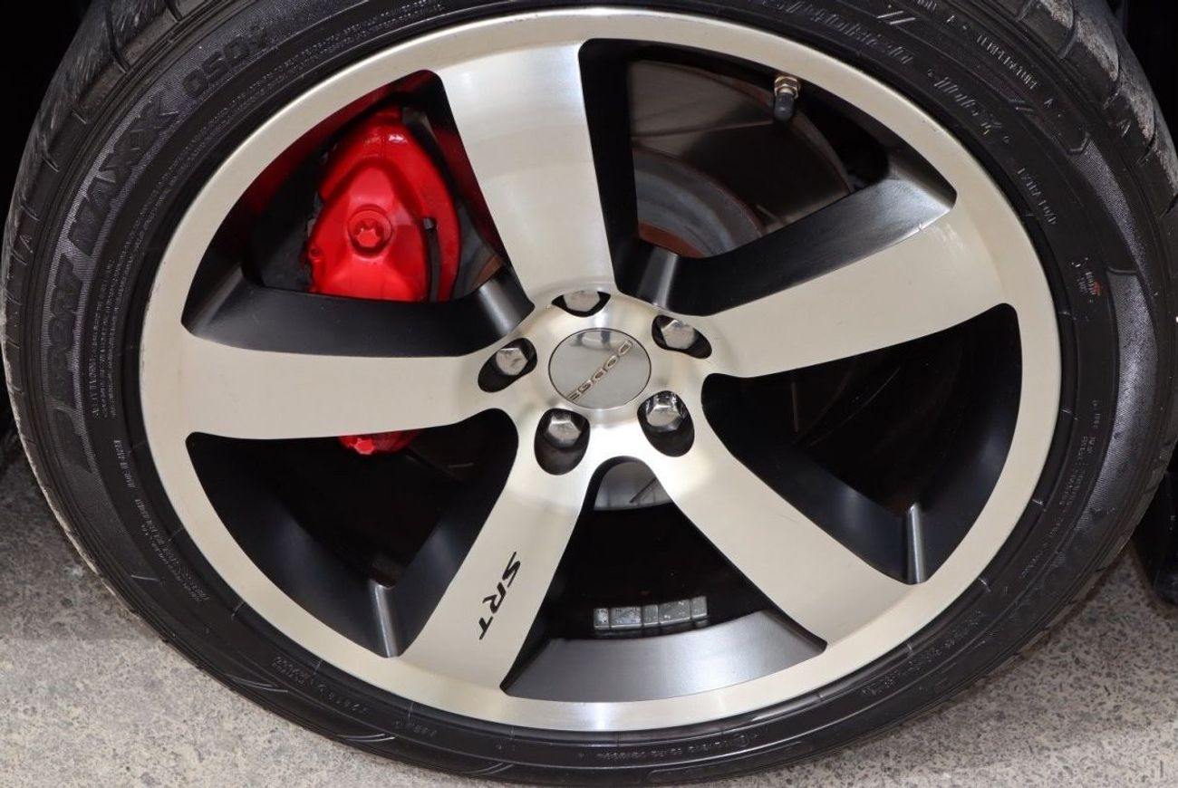 Dodge Challenger 6’4 HEMI 392 V8 GCC 16V