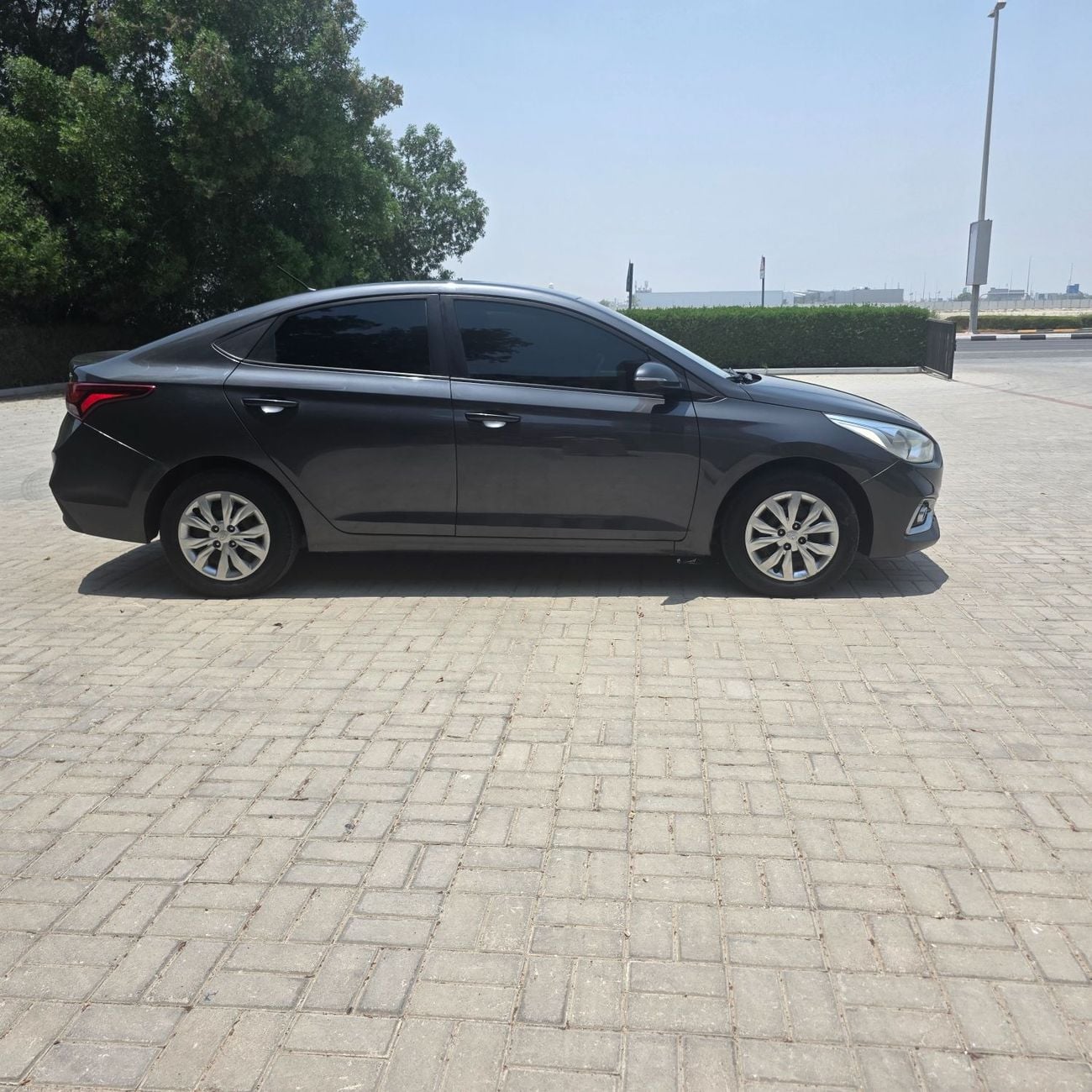 Hyundai Accent GL MID GL
