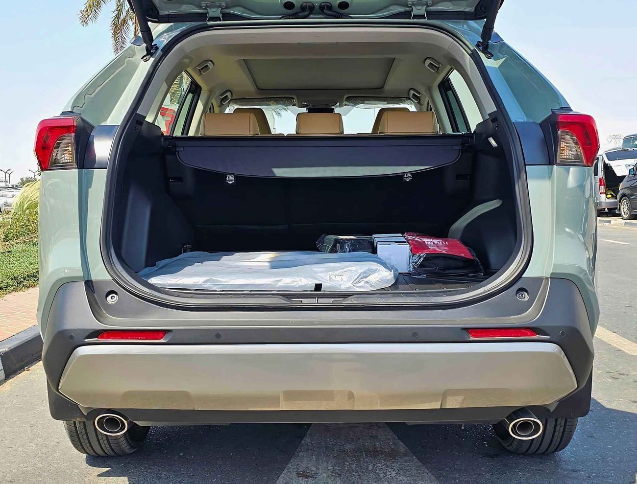 تويوتا راف ٤ Hybrid / 2.5L V4 / Driver Power Seat / Full Option With Panoramic Roof (CODE # 67999)