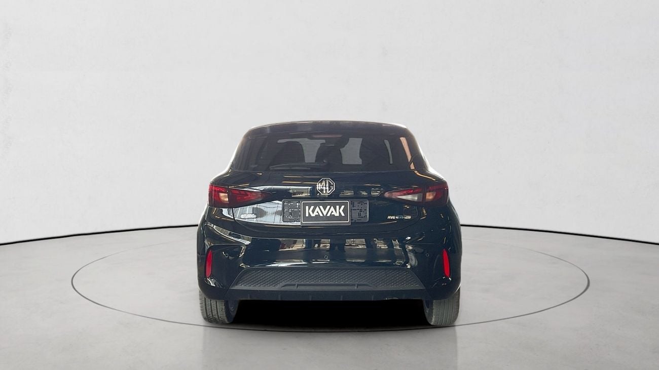 أم جي C 1.5 LUX CVT | شامل الضمان | 0 ﺪﻔﻋﺓ ﺃﻮﻟﻯ