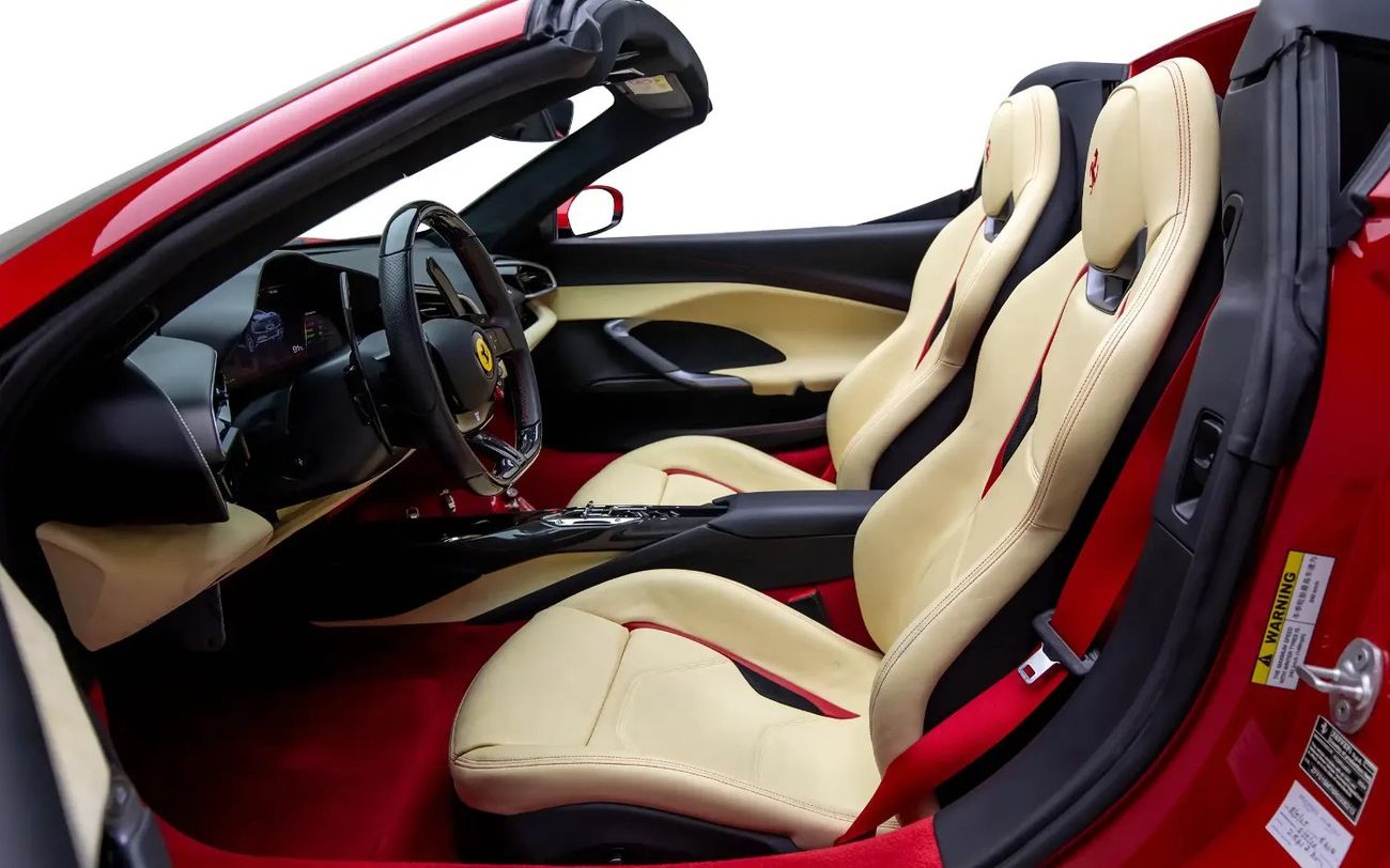 فيراري 296 GTS Standard - GCC Spec - With Warranty and Service Contract-