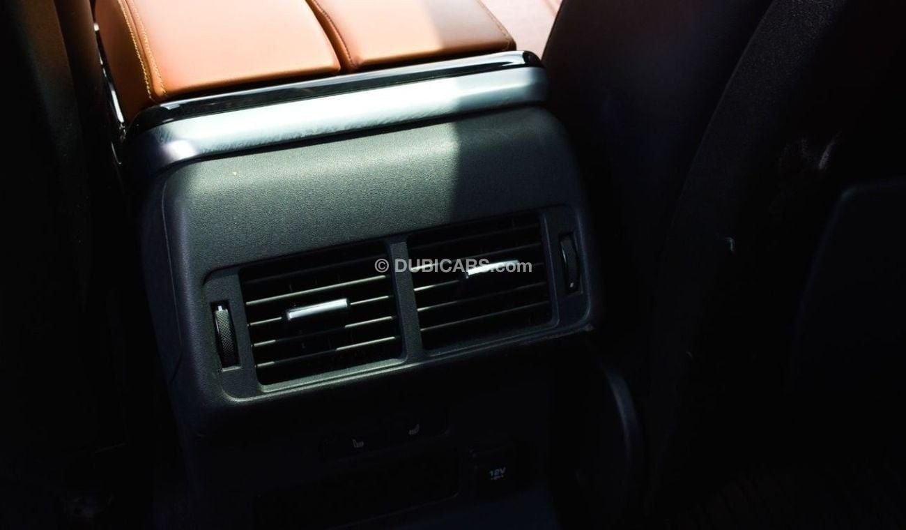 لاند روفر رينج روفر فيلار Perfect Condition Range Rover Velar P300 R-Dynamic HSE V4 | 4WD | 2019