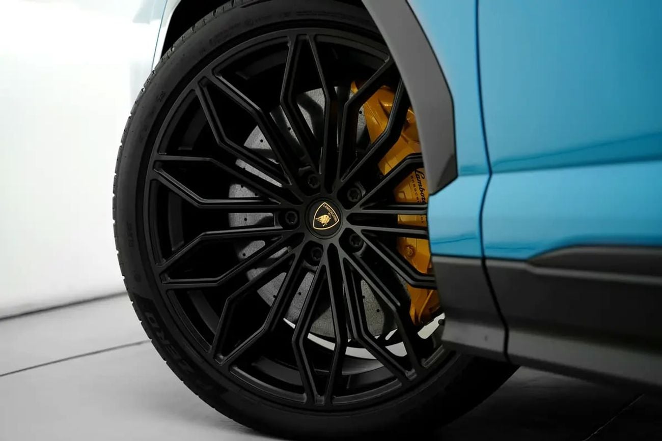 Lamborghini Urus SE 4.0T V8 Hybrid SE