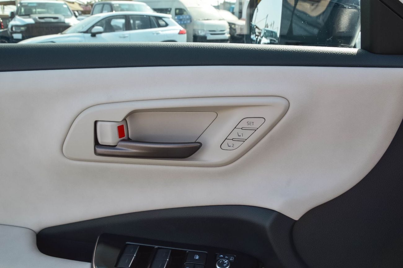 تويوتا كراون  TOYOTA CROWN HYBRID 2.5L FWD SEDAN 2026