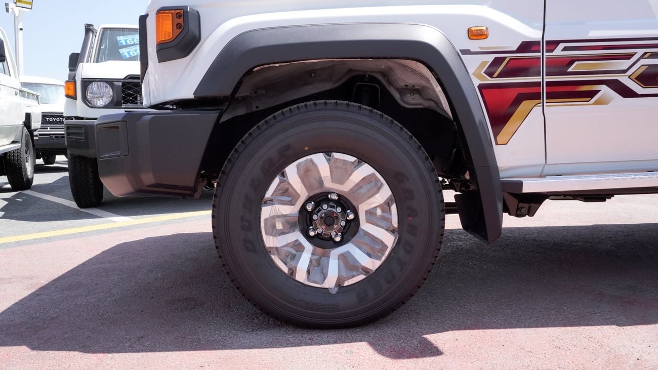 تويوتا لاند كروزر 70 2.8 DIESEL 2025