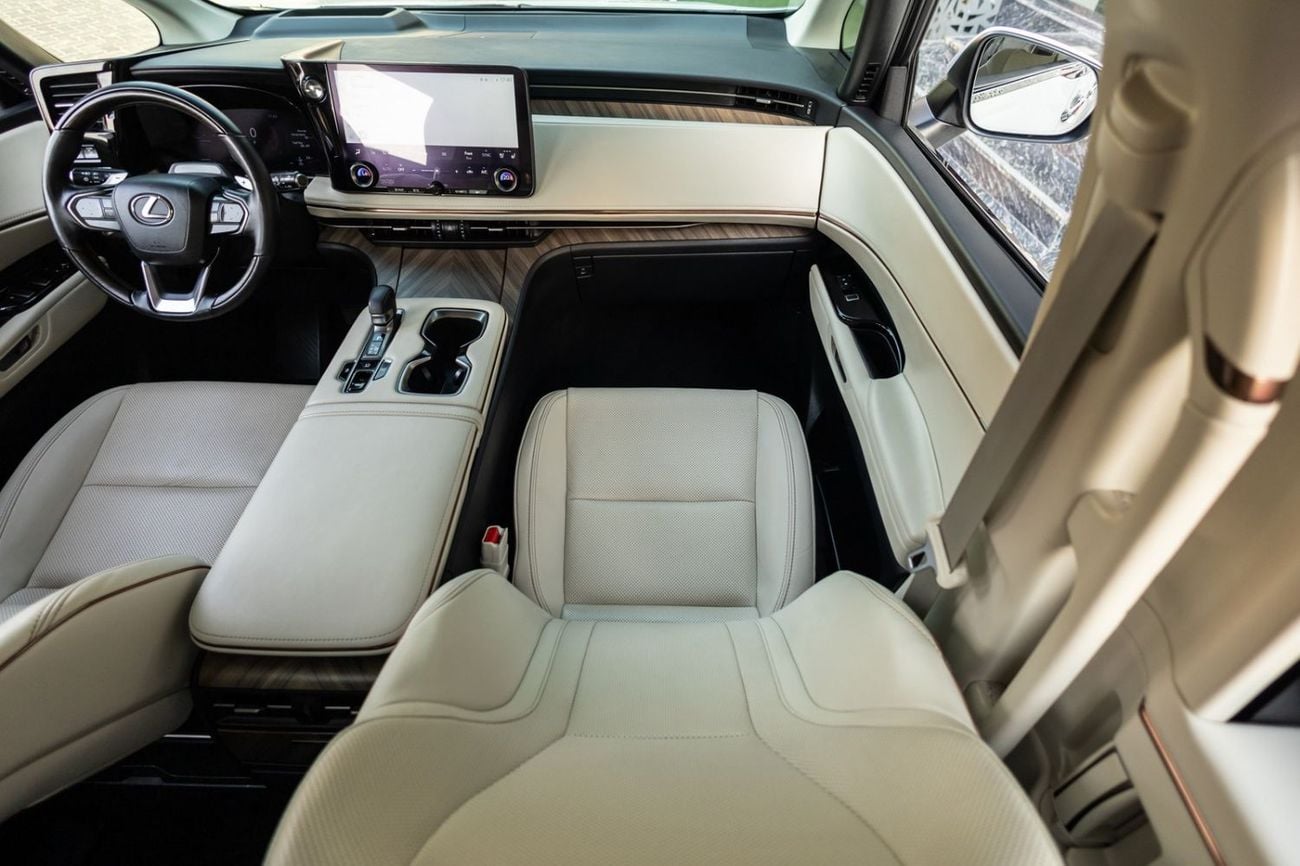 لكزس LM 350h STD (NON GCC) Lexus LM350h 2024 European Specs | Warranty