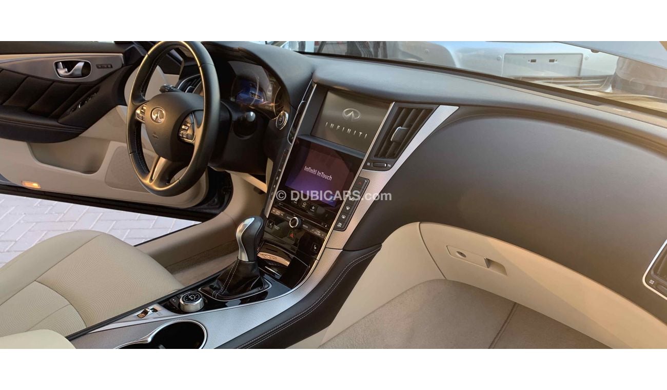 Infiniti Q50 2,0 T. V4  GCC