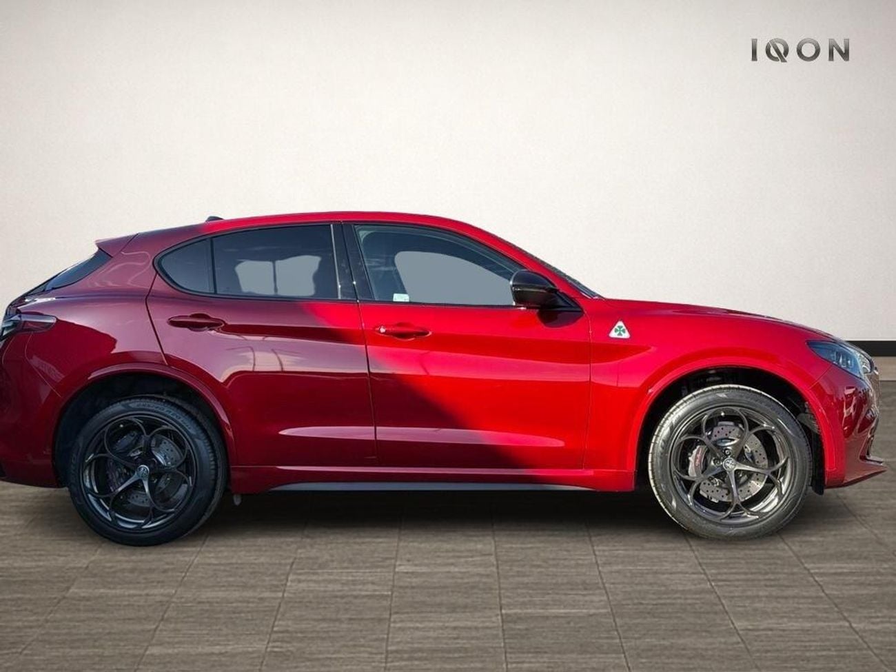 ألفا روميو ستيلفيو 2.9 V6 Bi-Turbo Quadrifoglio Auto Q4 AWD Euro 6 (s/s) 5dr (export only ) Right hand Drive