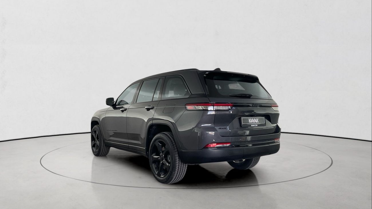 جيب جراند شيروكي Altitude | شامل الضمان | 0 ﺪﻔﻋﺓ ﺃﻮﻟﻯ