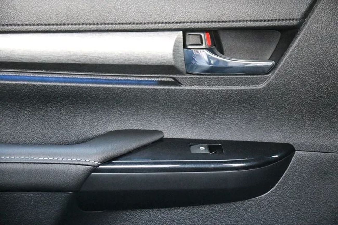 تويوتا هيلوكس 2025 Toyota Hilux Adventure (with Roll-Bar) 4.0L V6 Petrol A/T 4WD Export Only