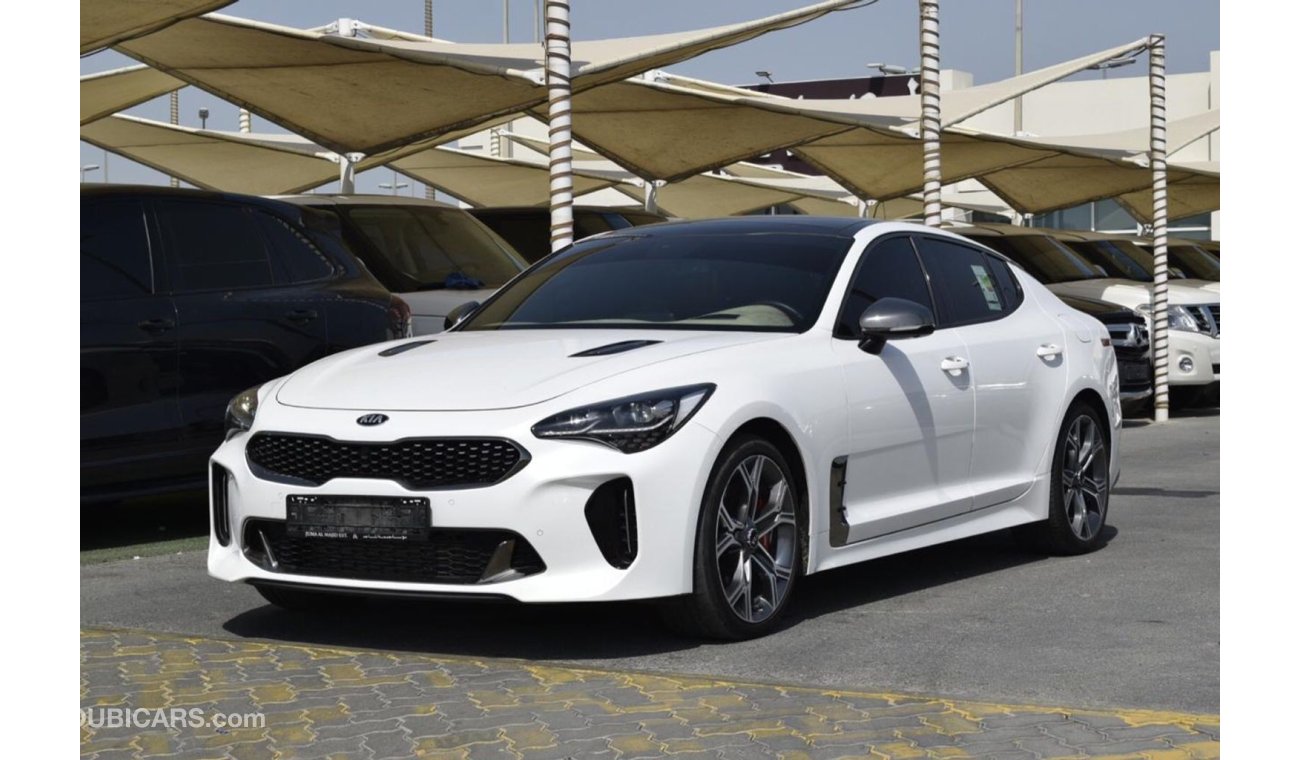 Kia Stinger Top opition V6 uder warranty and service free to 2024