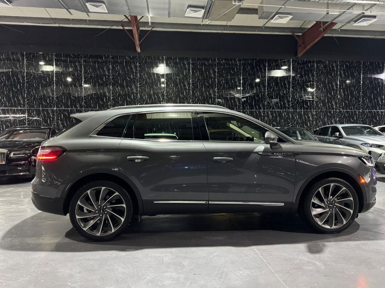 لينكولن ناوتيلوس Reserve 2.7L 2022 Lincoln Nautilus, March 2027 Lincoln Warranty + Service Pack, GCC