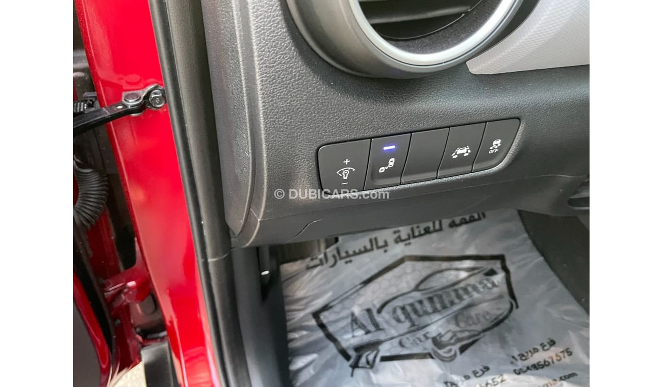 Hyundai Kona Hyundai kona Sel 2020 red : 76k USA Automatic Gasoline 5 4 Black Price : 55000 Mobile :  +9715683182