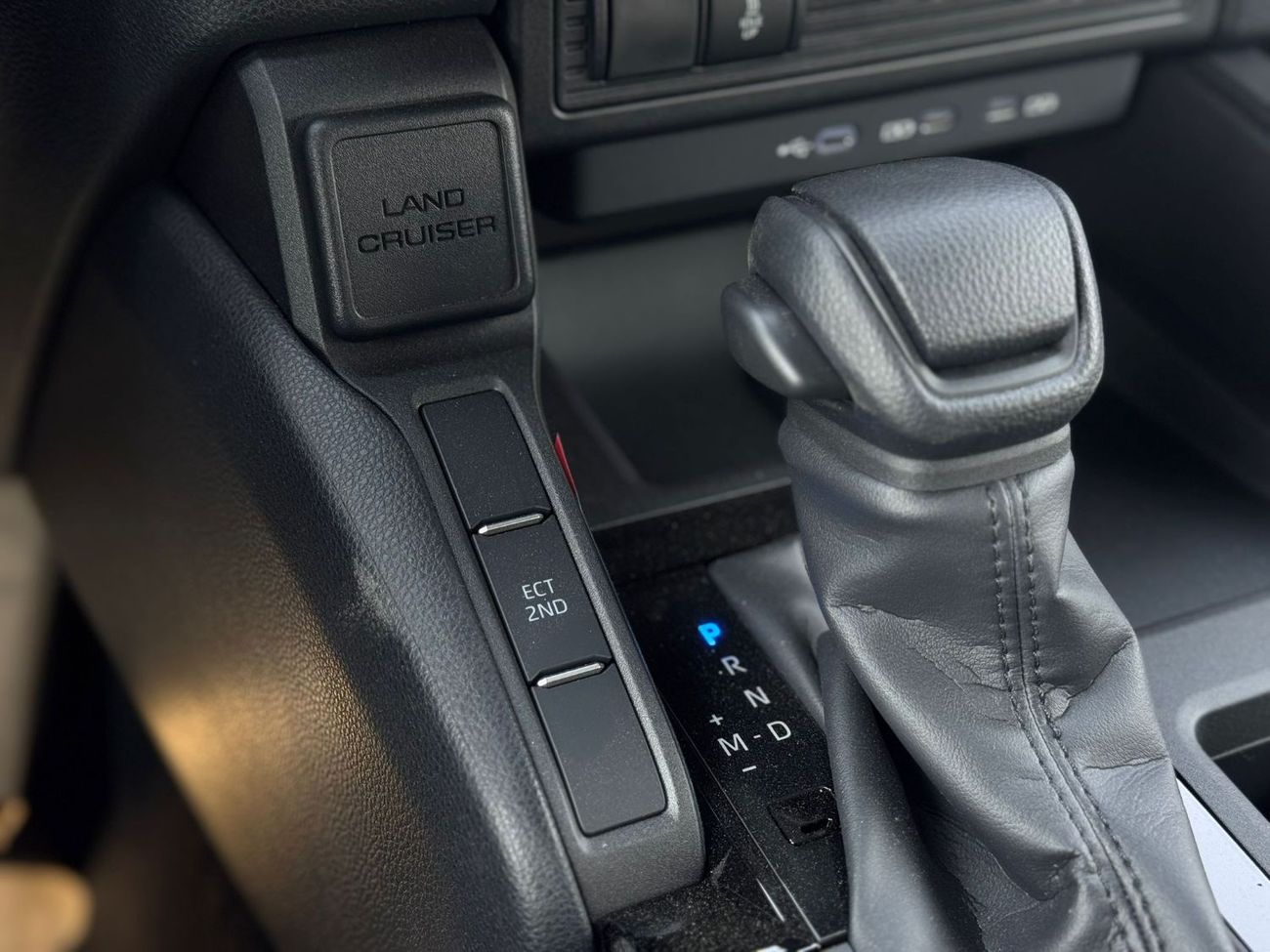 Toyota Prado TOYOTA PRADO 2024 2.8L 2024 GCC BASIC DIESEL