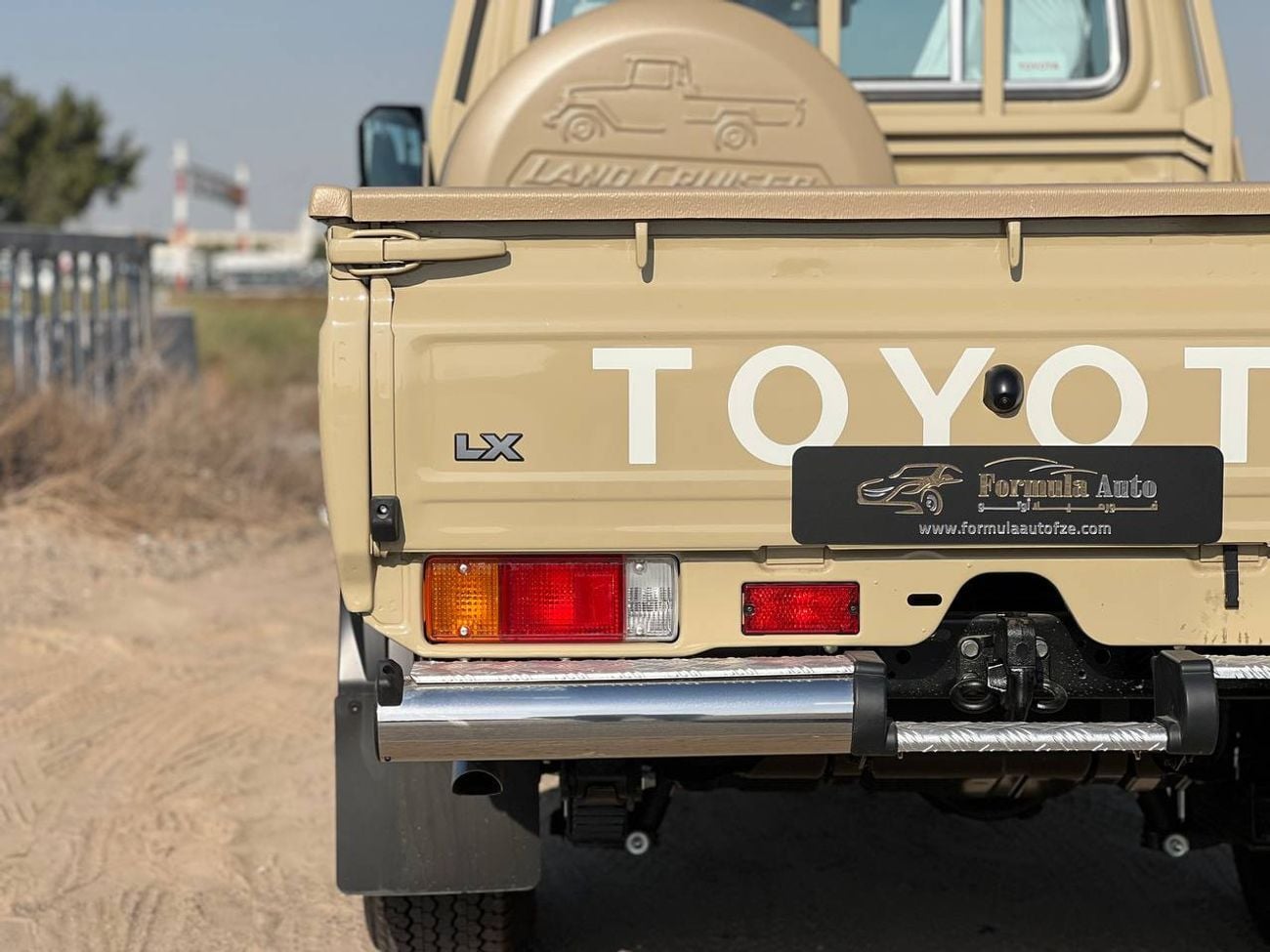 Toyota Land Cruiser Pick Up S/C LC79 2.8L DSL M/T // 2025 // HIGH OPTION WITH RADAR , DIFF LOCK , DVD&BACK CAMERA // SPECIAL OFF