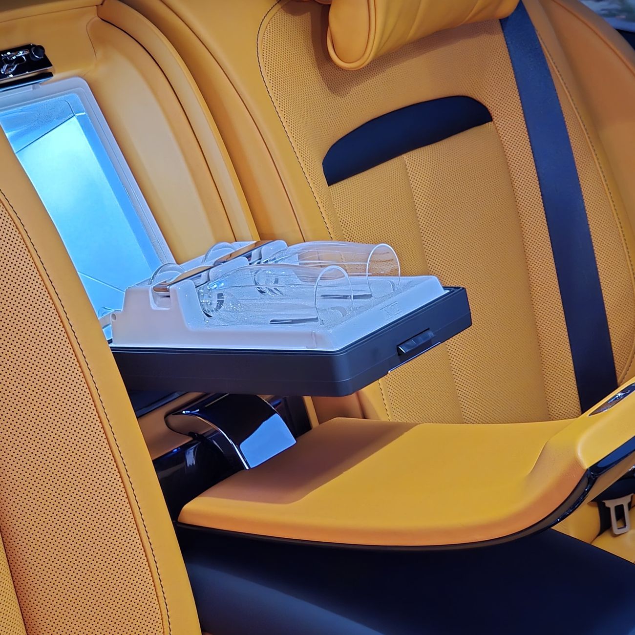 رولز رويس كولينان BLACKBADGE