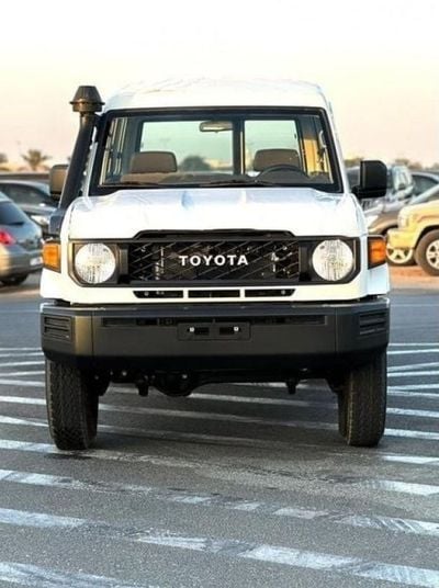 Toyota Land Cruiser 70 2024 Toyota LC 78 4.0P Petrol Manual