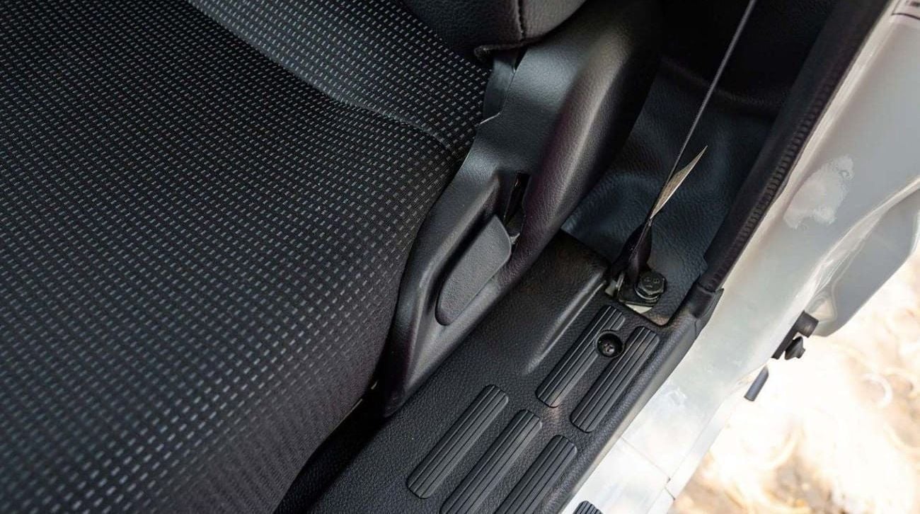 Mitsubishi Fuso Canter (LHD) MITSUBISHI FUSO CANTER 4.2D MT MY2025-WHITE