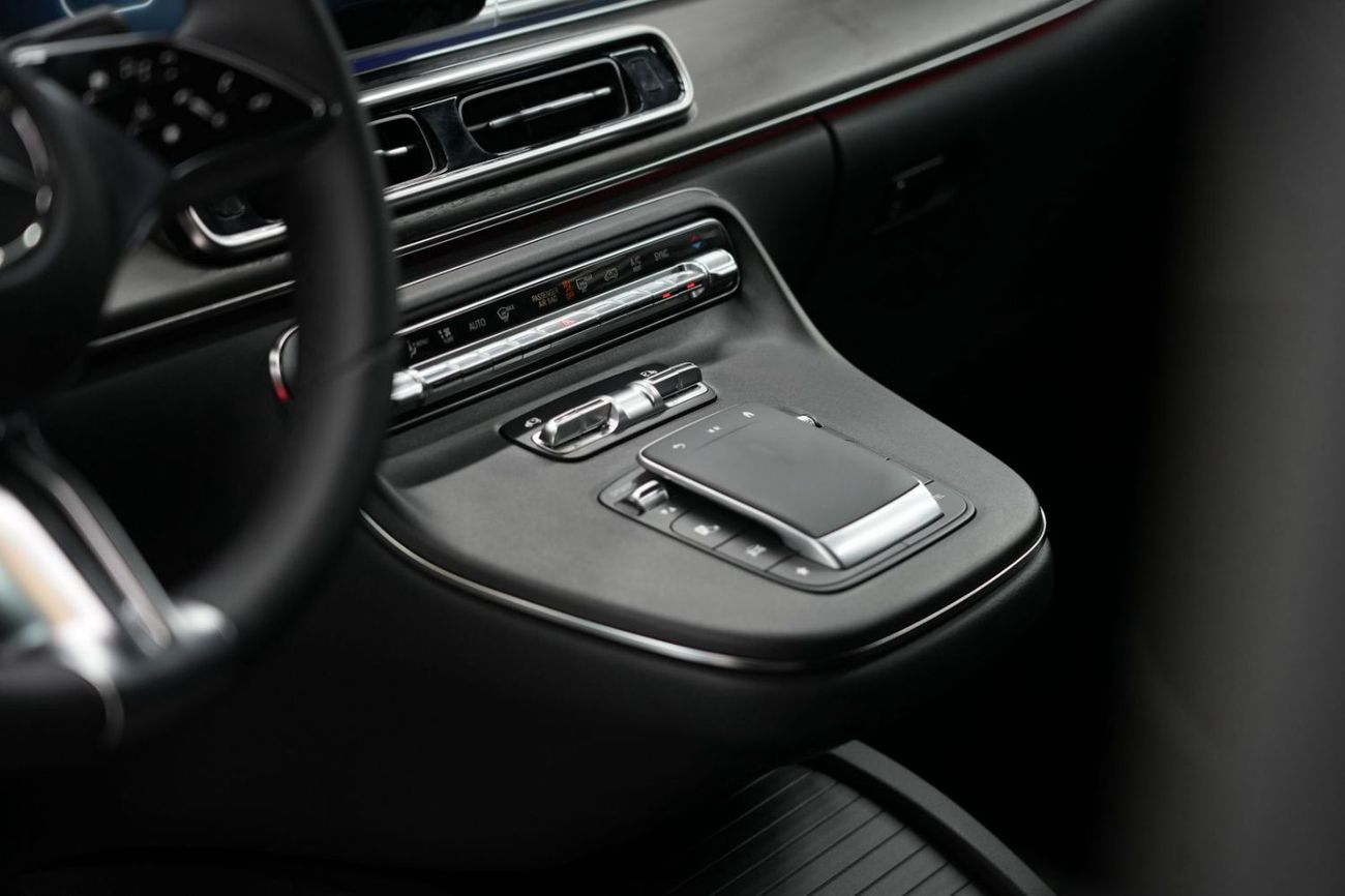 مرسيدس بنز V 300 ‏Mercedes-Benz V 300 AVANTGARDE | 2026 GCC 0km | Agency Warranty