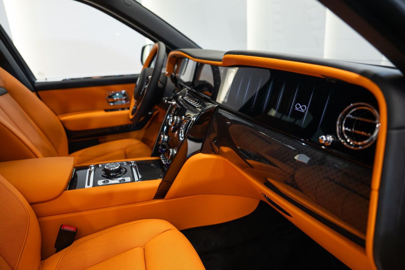 Rolls-Royce Cullinan - 2026 | BLACK BADGE | BRAND NEW | 0 KM MILEAGE | EUROPEAN