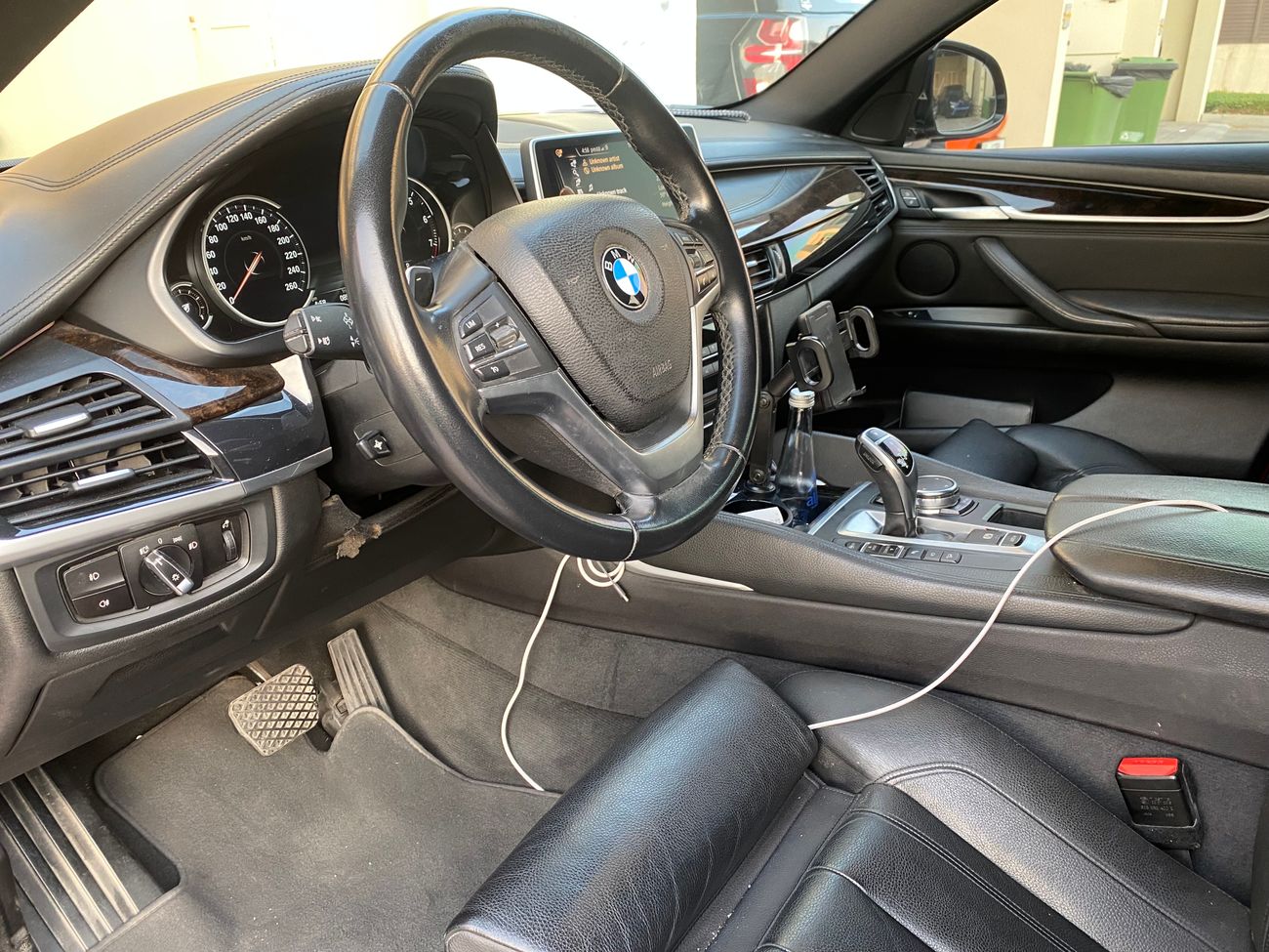 بي أم دبليو X6