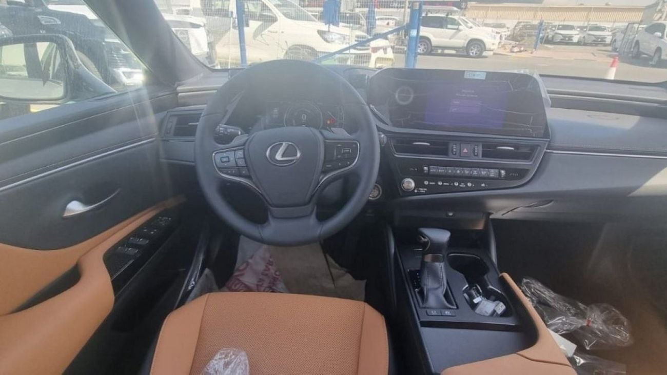 Lexus ES 300 2.5 L  HYBRIED  2024 MODEL GCC