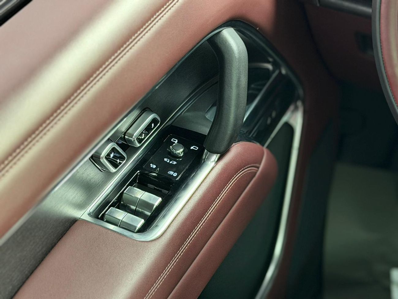 لاند روفر رينج روفر First Edition P530 4.4L