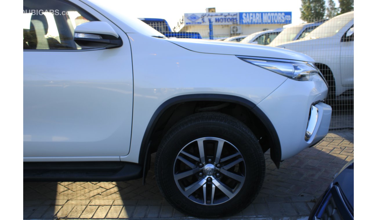 Toyota Fortuner V6 4.0L PETROL / VXR FULL OPTION ( LOT # 0694)