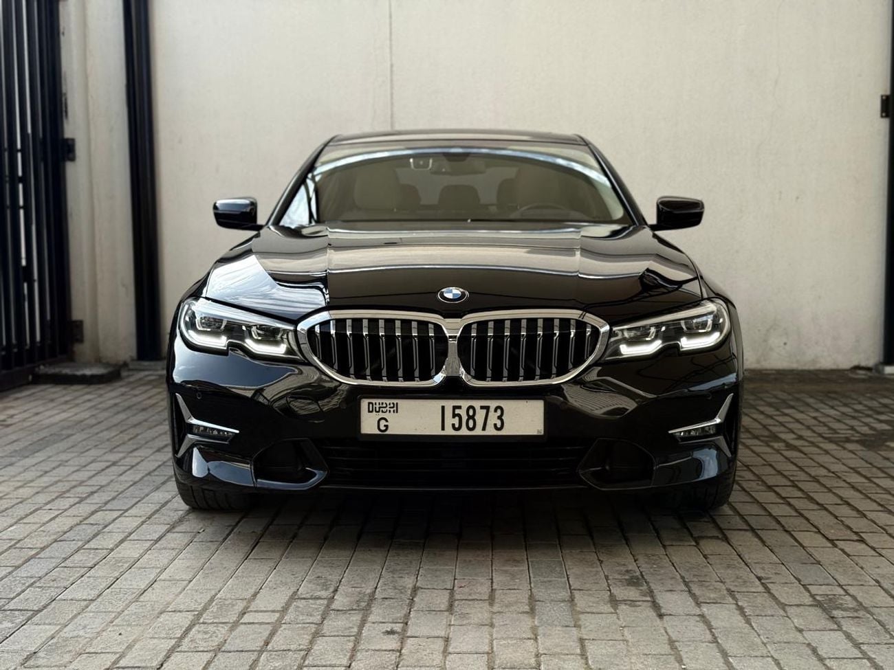 بي أم دبليو 320 Exclusive 2.0L