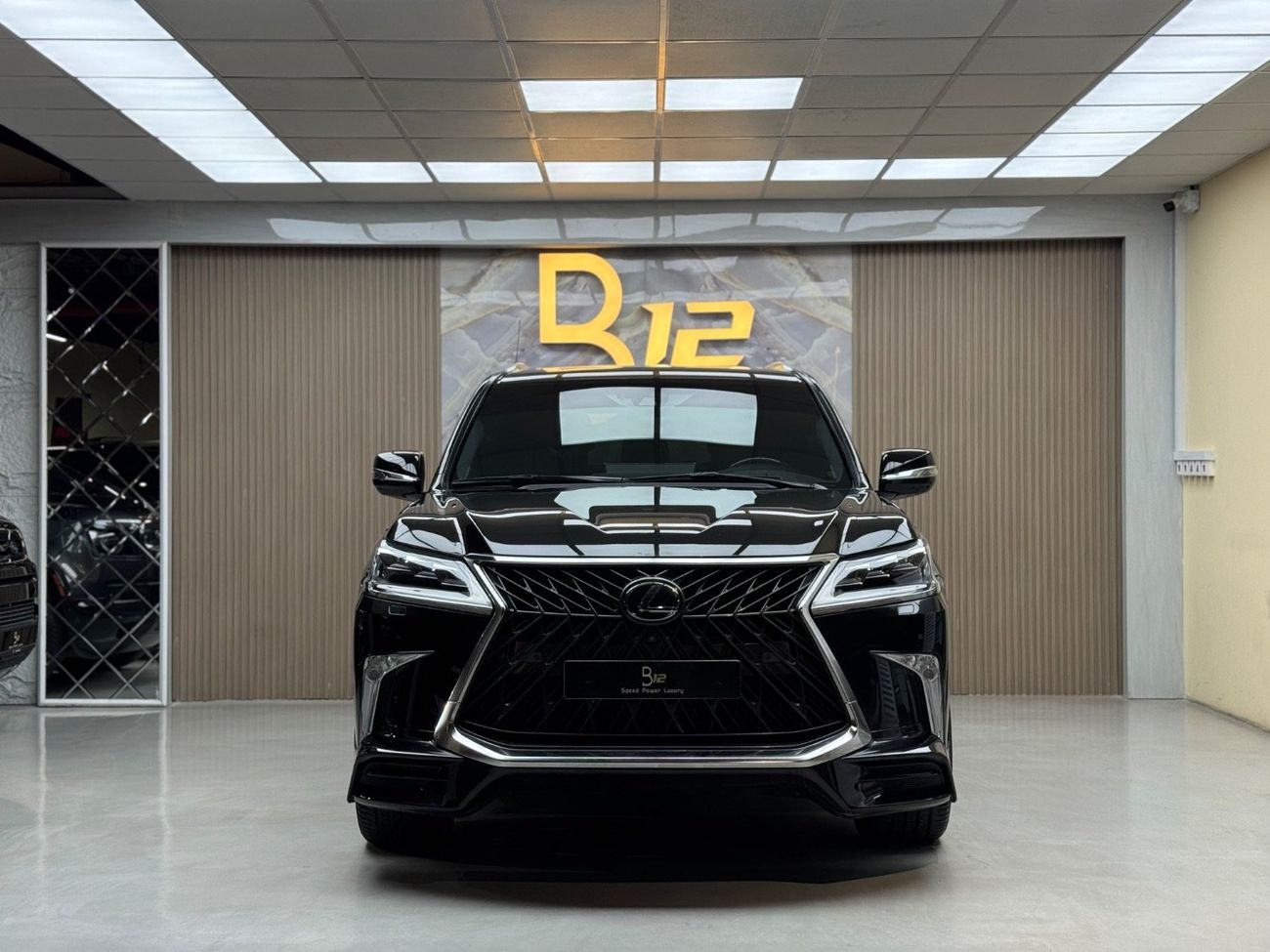 Lexus LX 570 Sport 5.7L