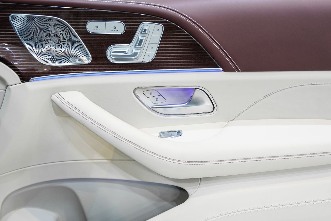 مرسيدس مايباخ gls600 مايباخ Executive Rear Seat Package PLUS, Two-Tone Interior, EMC Warranty + Service!!