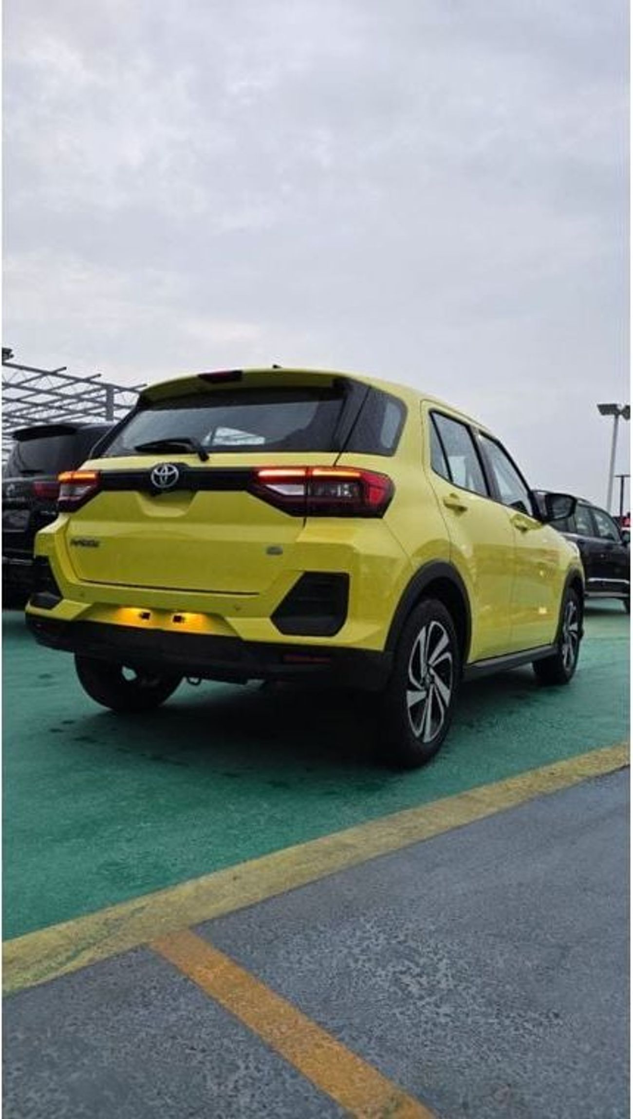 تويوتا ريز TOYOTA RAIZE FULL OPTION GCC