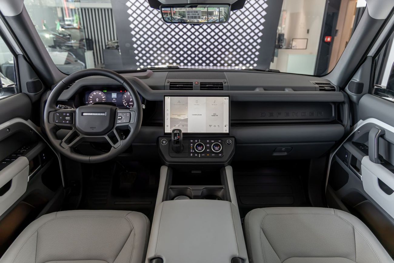 Land Rover Defender Land Rover Defender X-Dynamic HSE P400 - 2026 - GCC (Export)